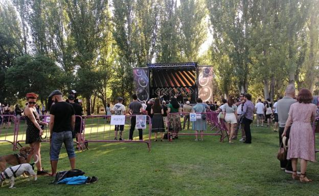 Publico asistente al festivalcelebrado en Santovenia. 