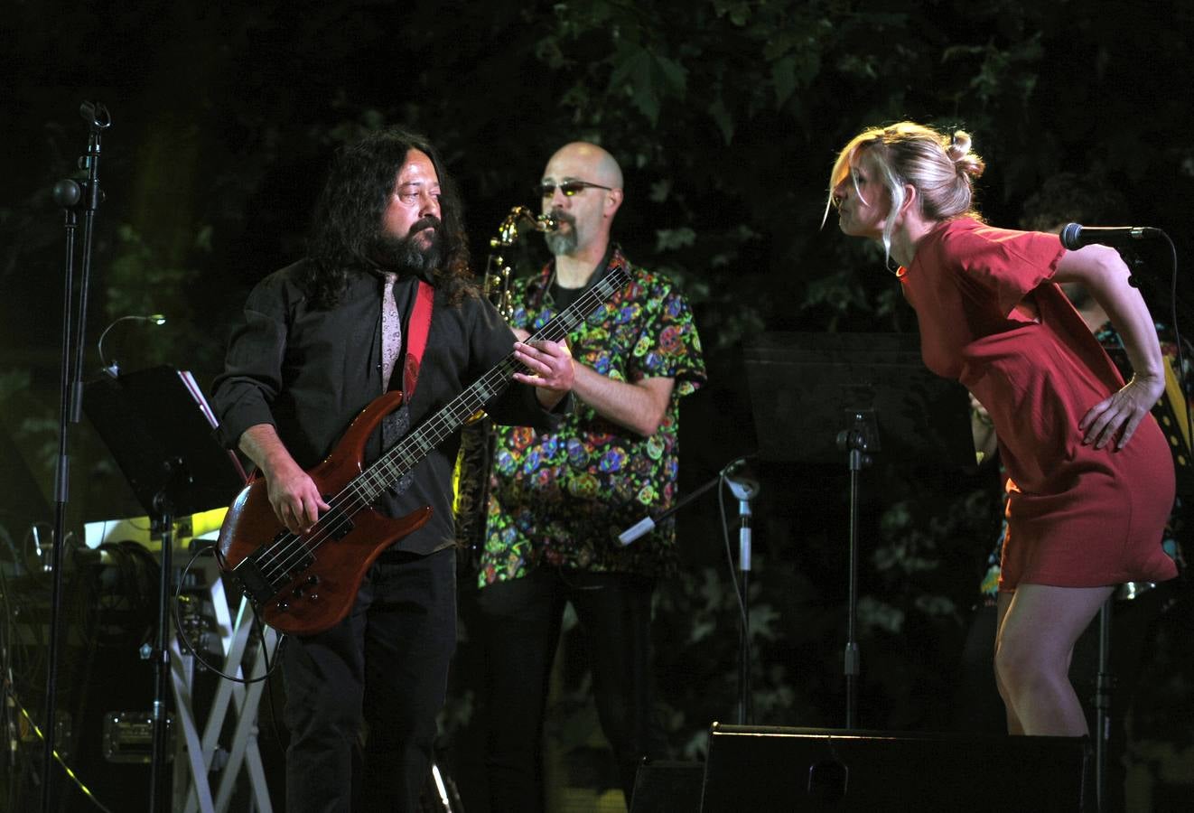 Fotos: Concierto de Mrs Misery en la Plaza España de Santovenia de Pisuerga