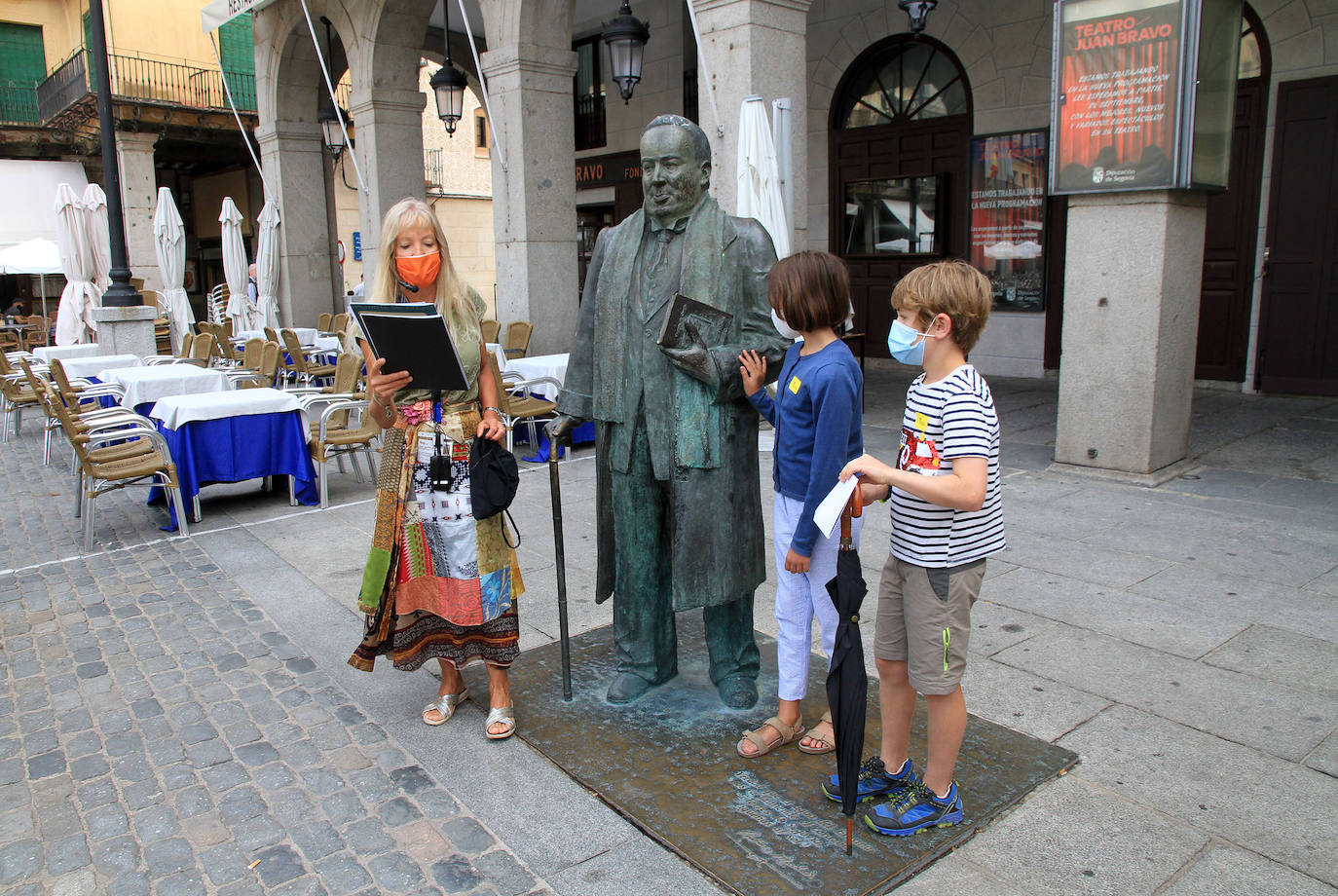 Un momento del recorrido de la visita guiada.