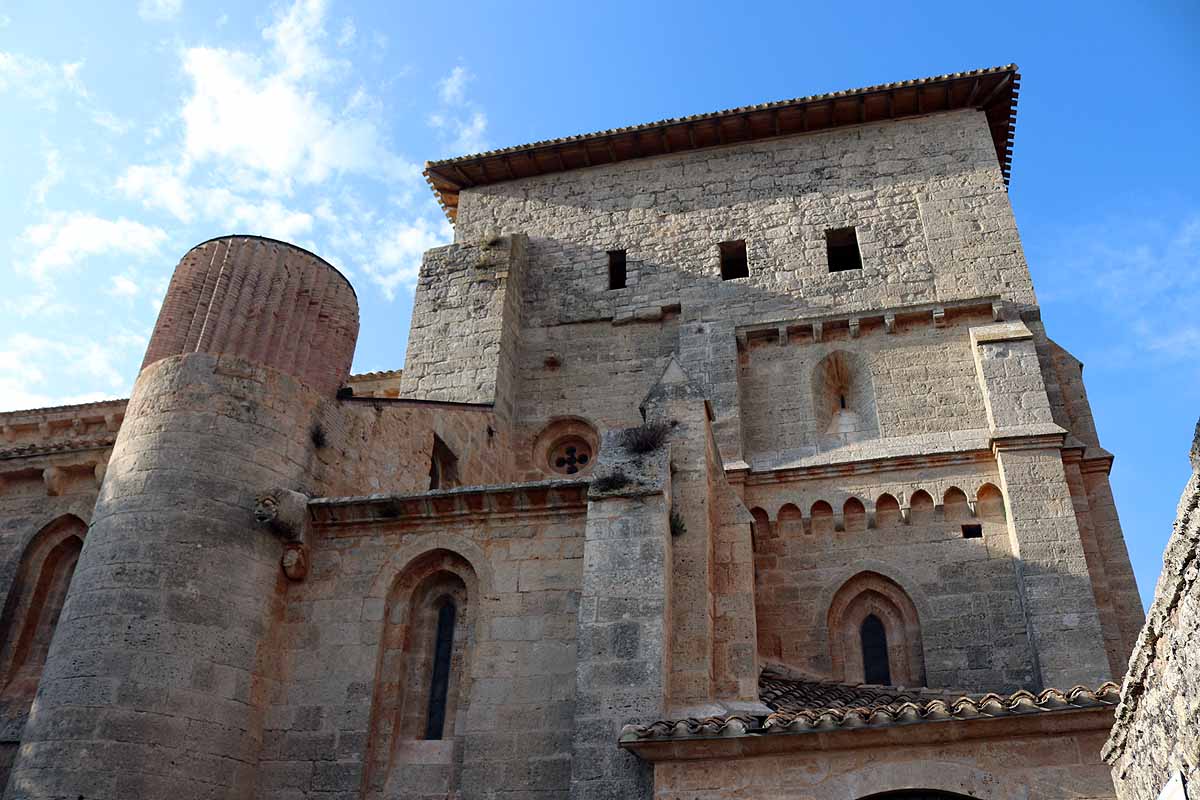 Iglesia de Villamorón.