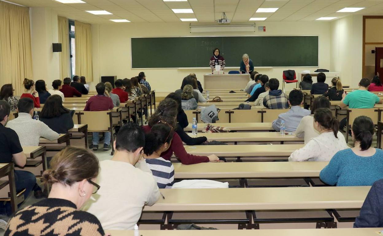 El 60% de los más de 9.000 docentes inscritos se presentan a las oposiciones 2021 en Castilla y León