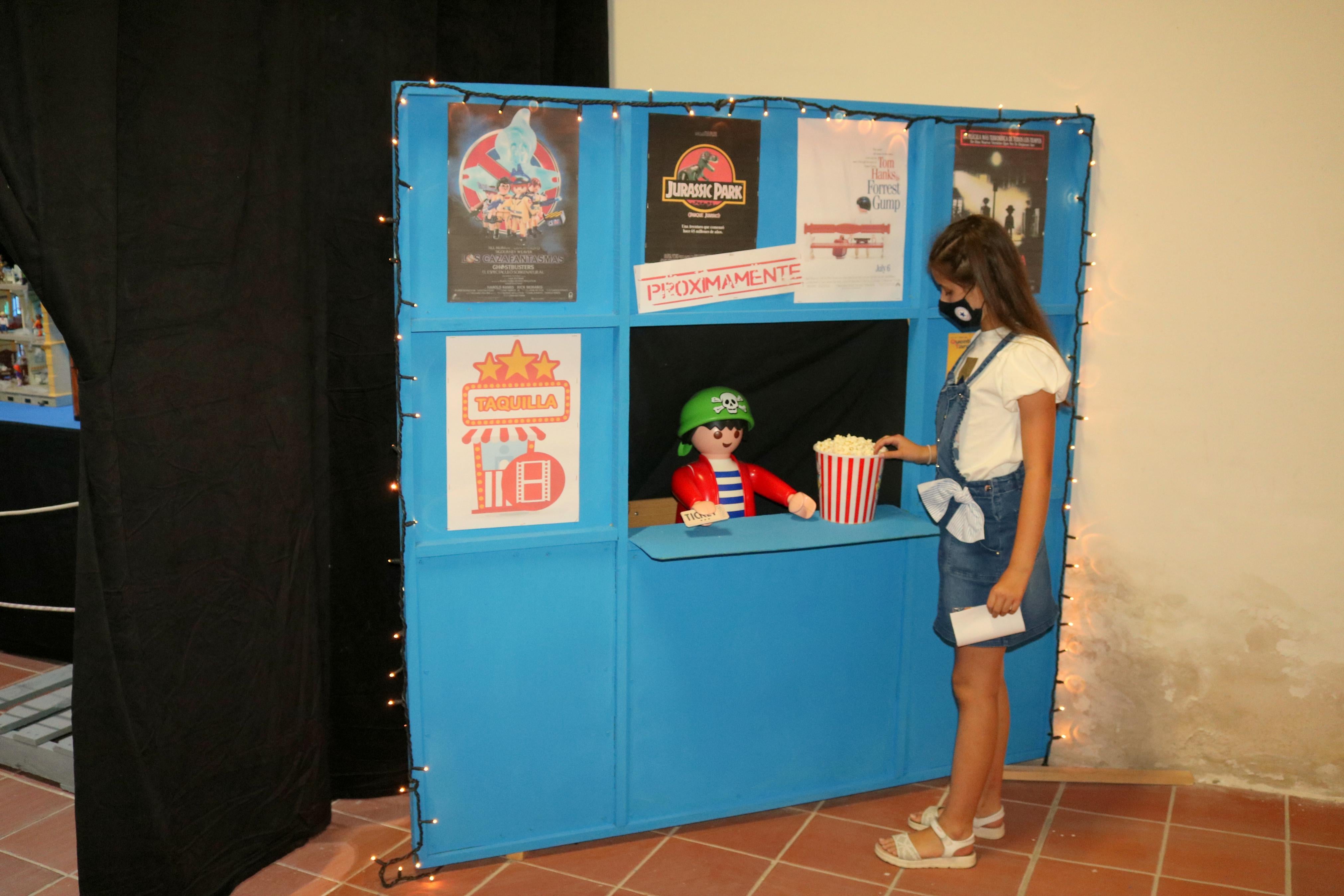 La exposición organizada por la Asociación 'Villaclick' puede visitarse en el Palacio de la Reina del Monasterio de Santa Clara de Calabazanos