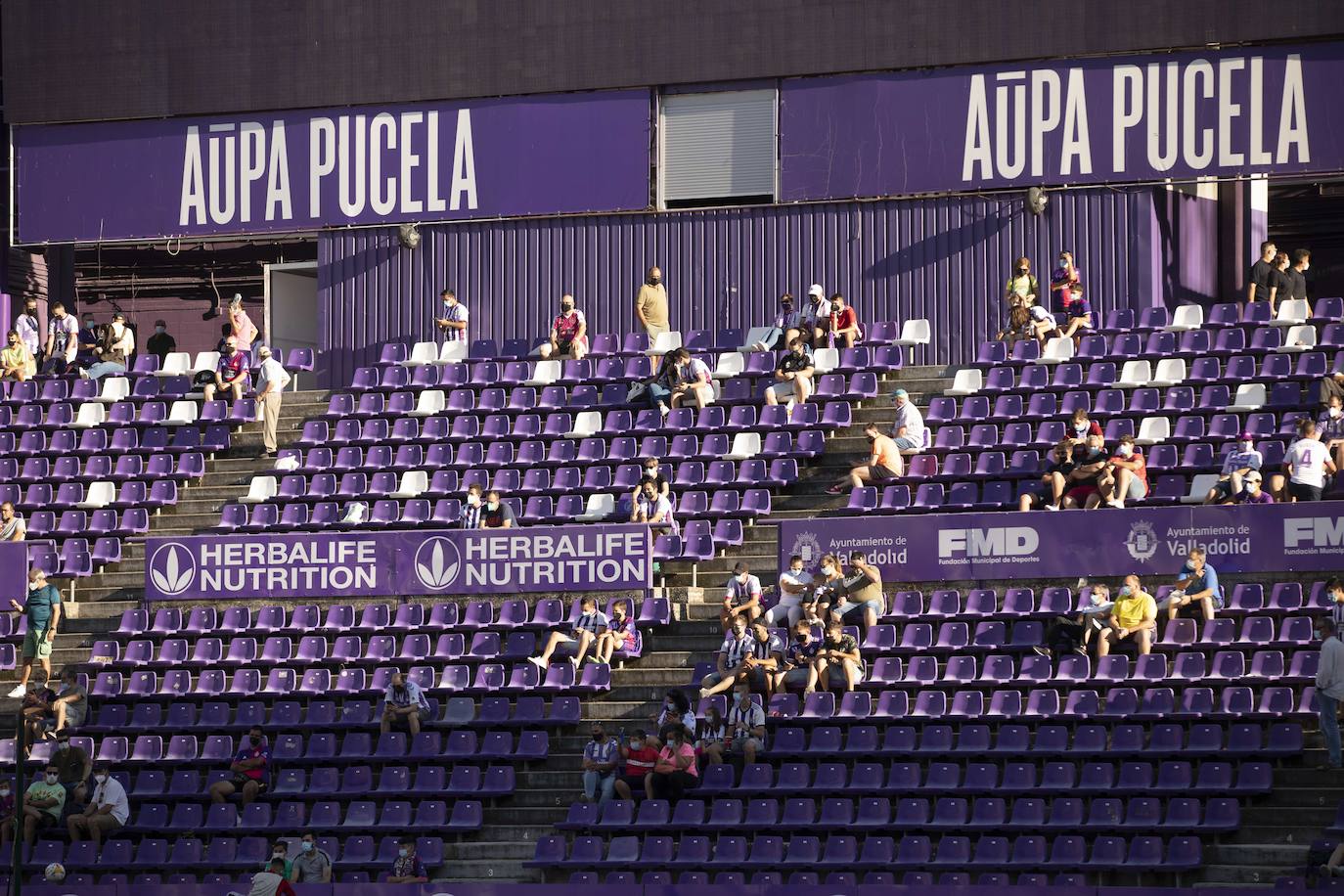 Los aficionados regresan al José Zorrilla después de más de un año.