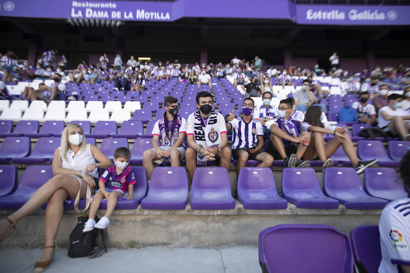 Los aficionados regresan al José Zorrilla después de más de un año.