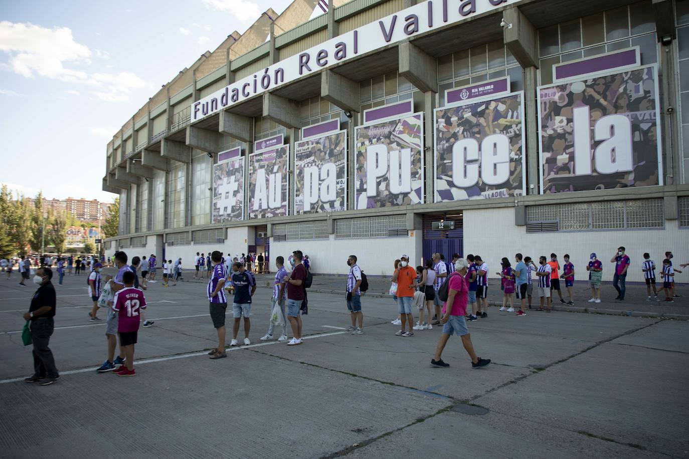 Los aficionados regresan al José Zorrilla después de más de un año.