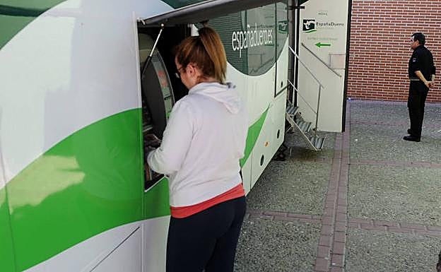 33.630 vallisoletanos de 173 pueblos no disponen de cajeros para sacar dinero