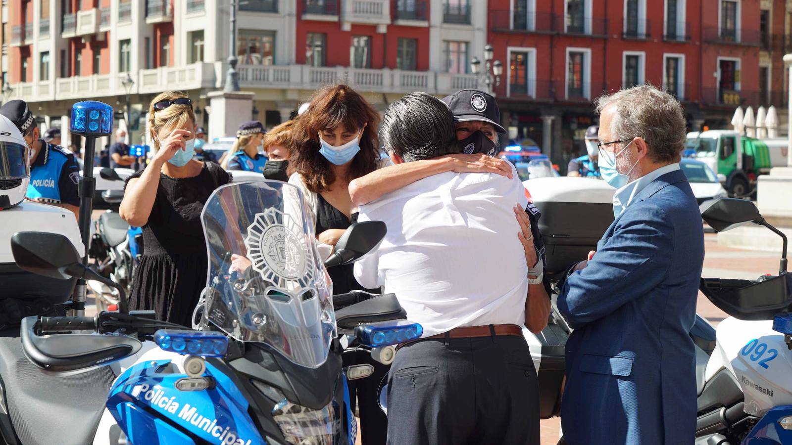 Fotos: Acto de homenaje al polícía fallecido en acto de servicio en Valladolid