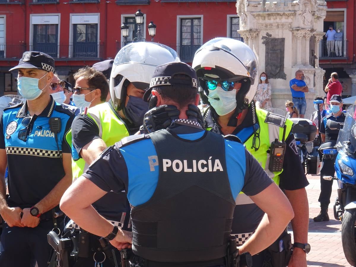 Fotos: Acto de homenaje al polícía fallecido en acto de servicio en Valladolid