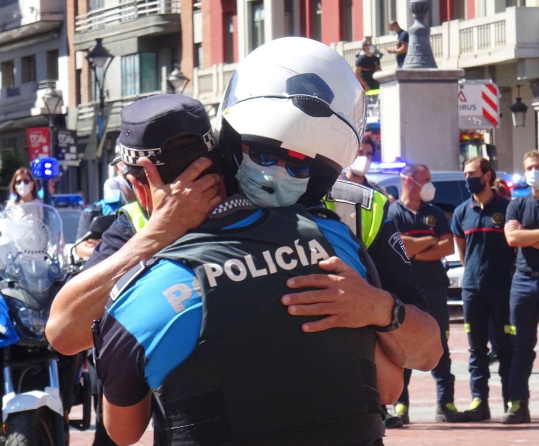 Fotos: Acto de homenaje al polícía fallecido en acto de servicio en Valladolid