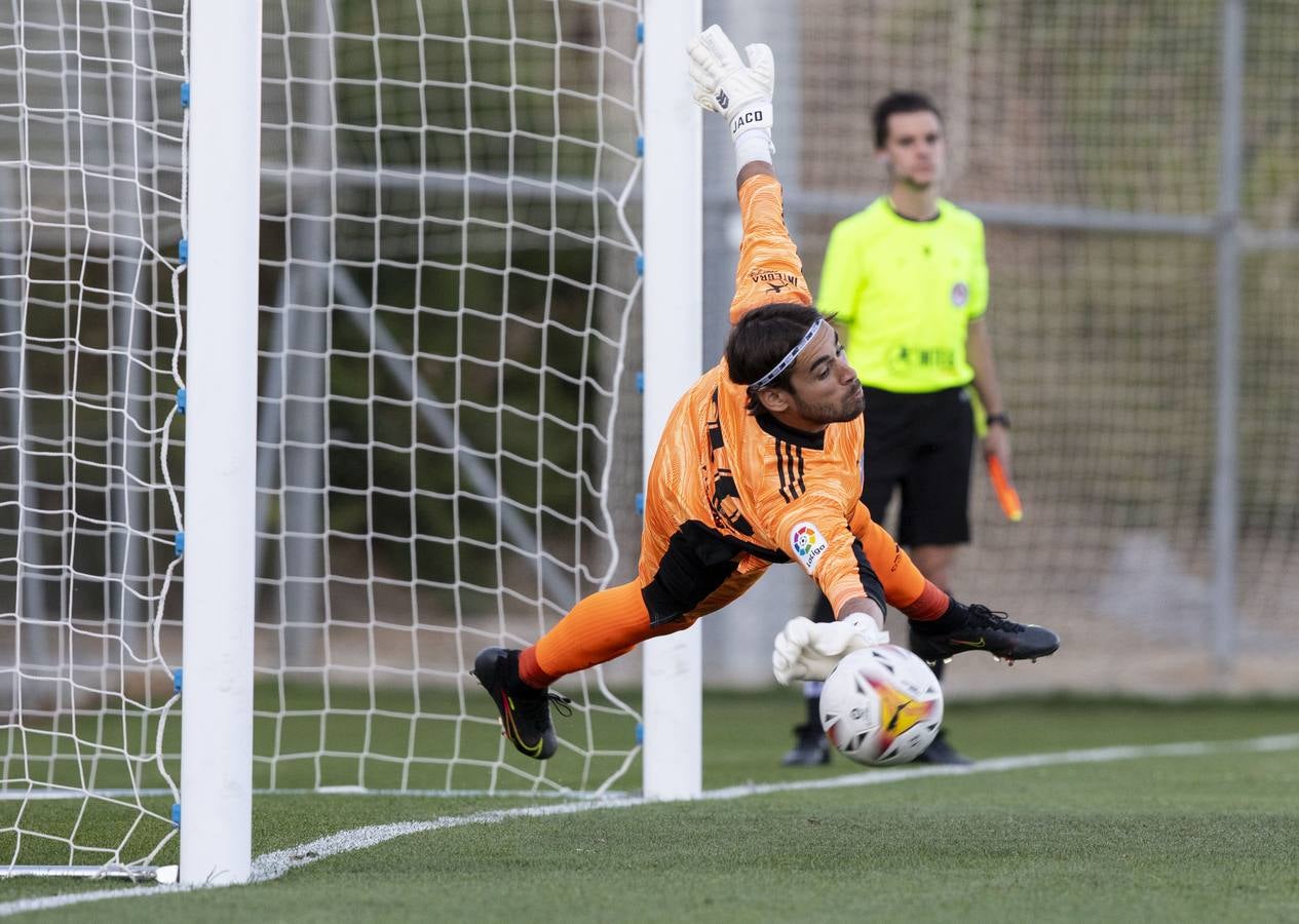 Fotos: El Real Valladolid se lleva el Trofeo de Zaratán en los penaltis (2-2)