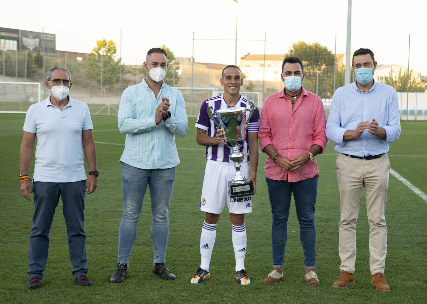 Fotos: El Real Valladolid se lleva el Trofeo de Zaratán en los penaltis (2-2)