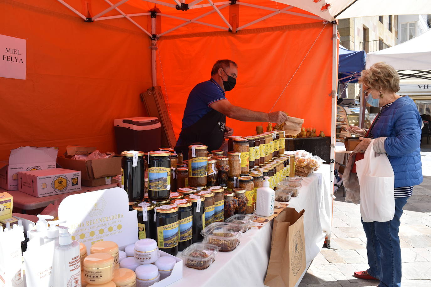 Después de que se cancelase el año pasado por la pandemia, vuelve la feria con menos vendedores y sin actividades paralelas