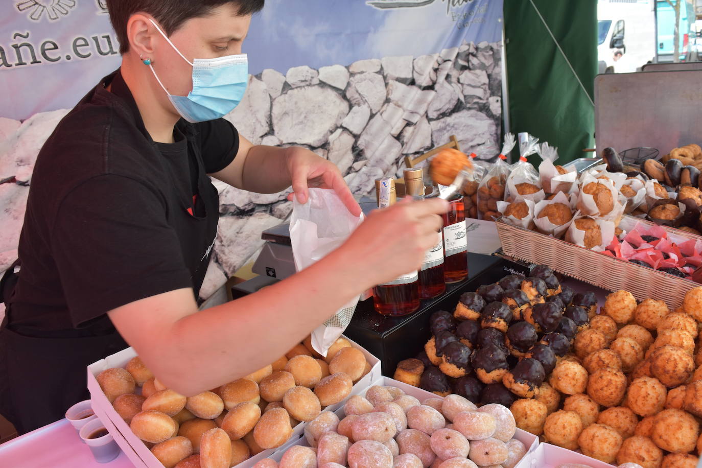 Después de que se cancelase el año pasado por la pandemia, vuelve la feria con menos vendedores y sin actividades paralelas