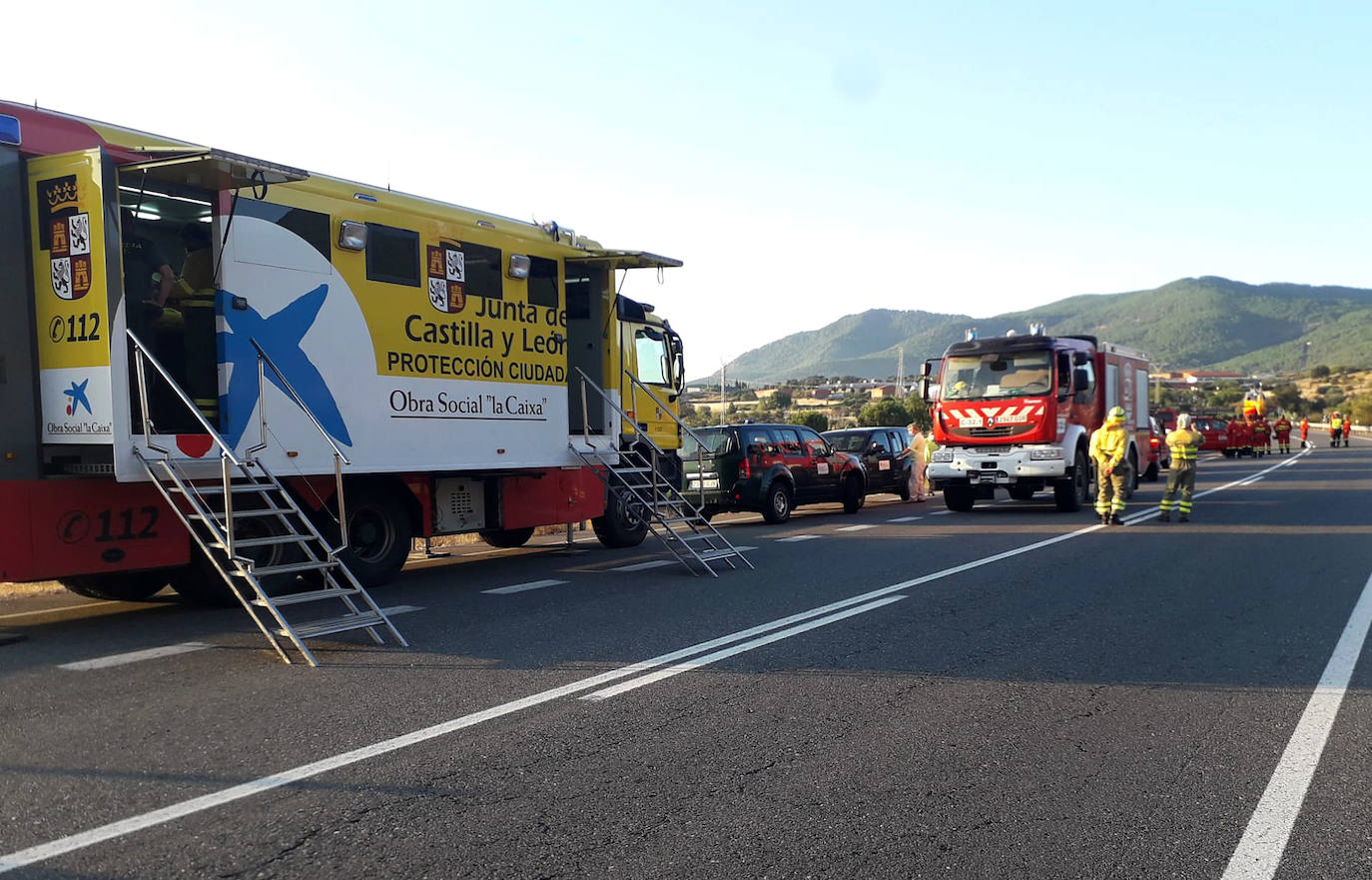 Fotos: Segundo día en el incendio de El Tiemblo, Ávila