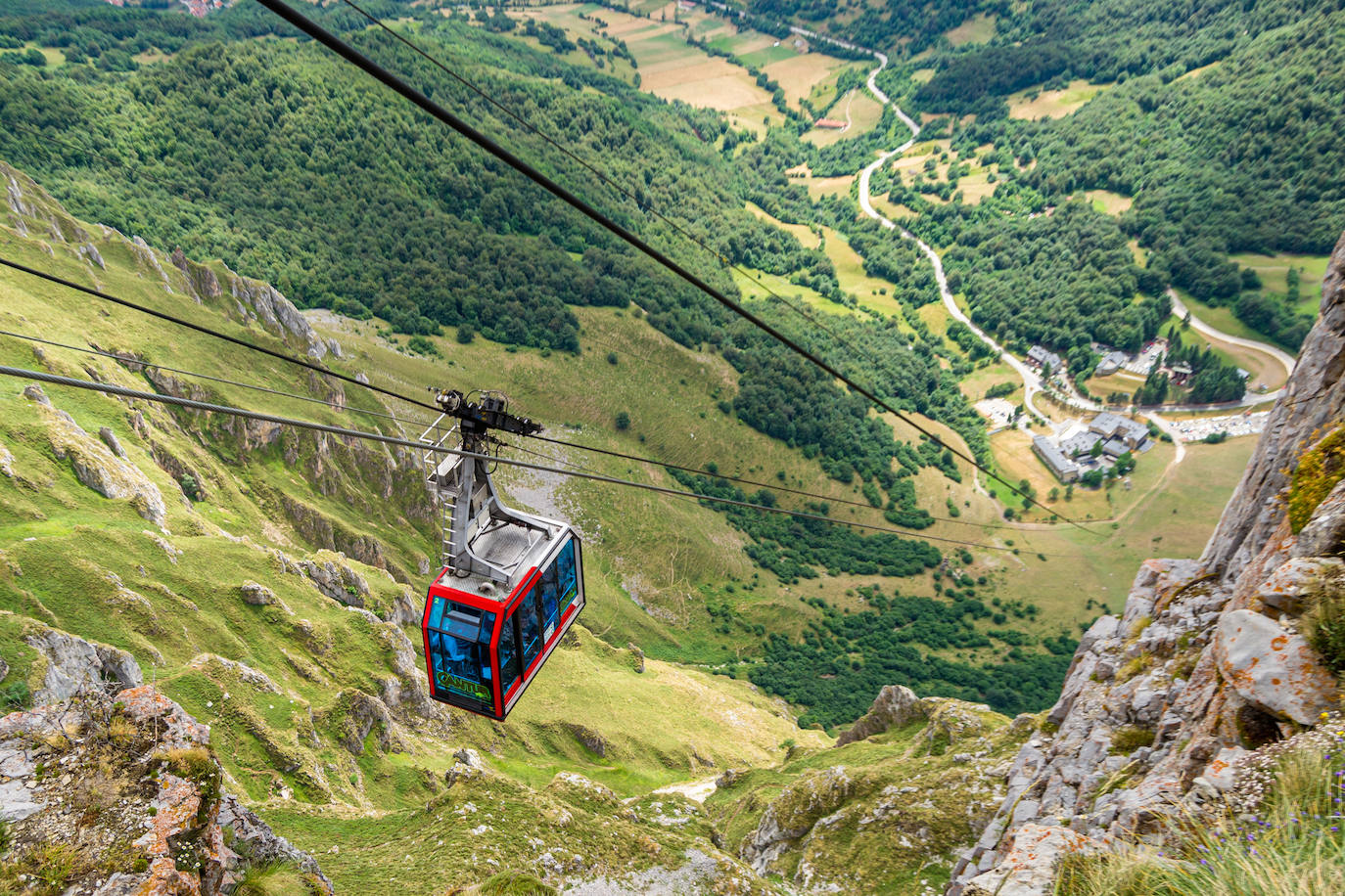 2. Mirador del Cable de Fuente Dé (Cantabria)