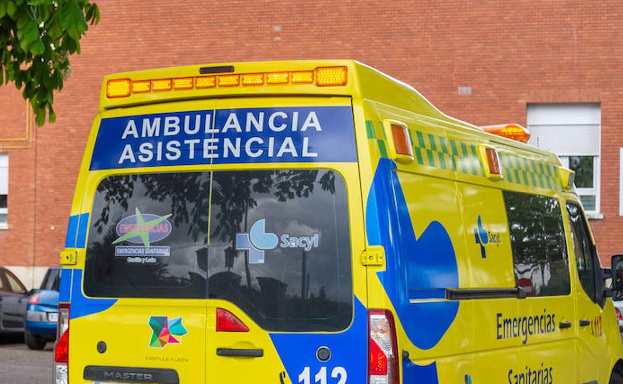 Trasladado al hospital un hombre por el golpe de unos perfiles de acero en la fábrica de quesos de Baltanás
