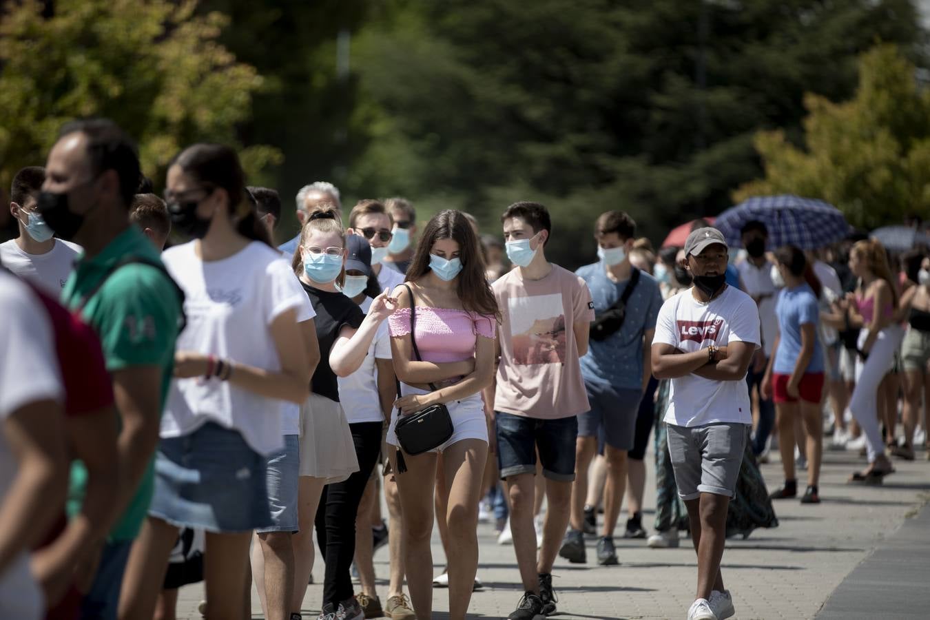 Fotos: Vacunación masiva contra la covid de los jóvenes de entre 17 y 19 años en Valladolid