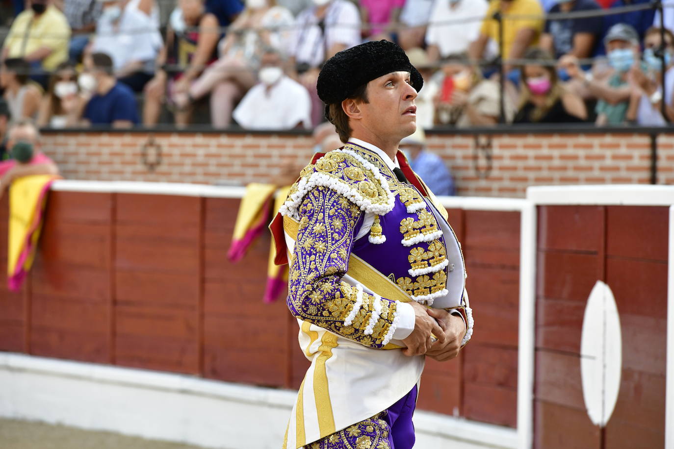 Imágenes de la corrida de este viernes en El Espinar.