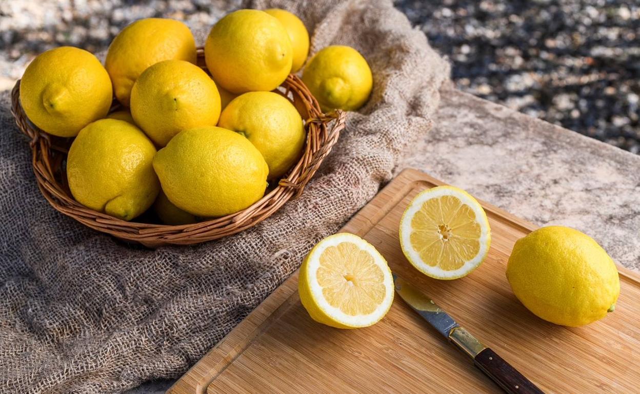 Limones dispuestos para cocinar.