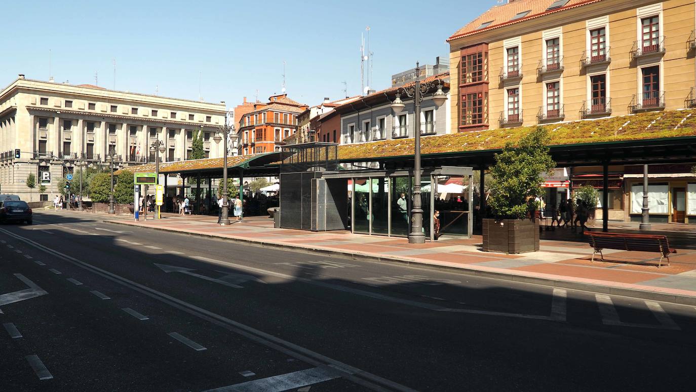 Entre los monumentos más importantes de este barrio se encuentran plaza Mayor, plaza Zorrilla o plaza España, entre otros