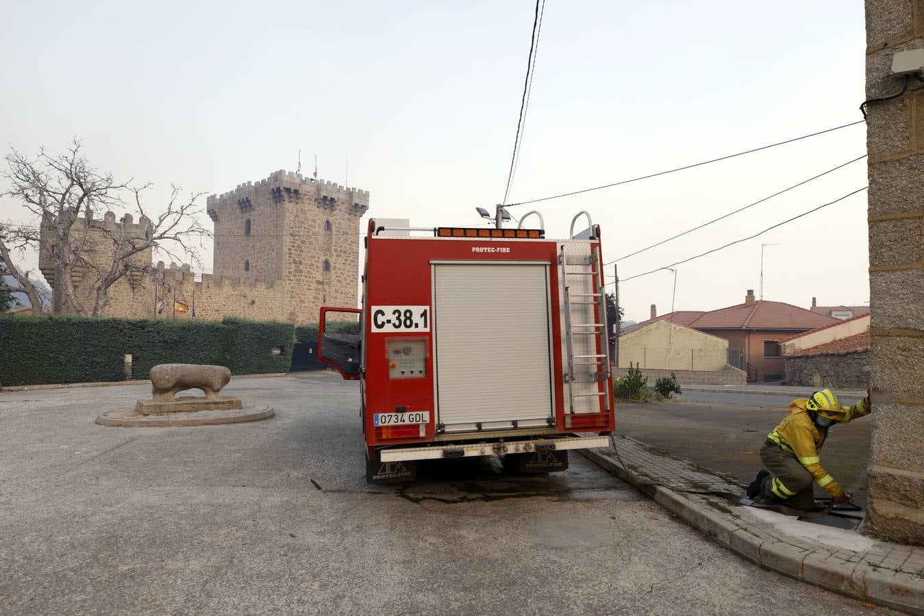 Fotos: El incendio forestal de Navalacruz obliga a desalojar varios pueblos de Ávila