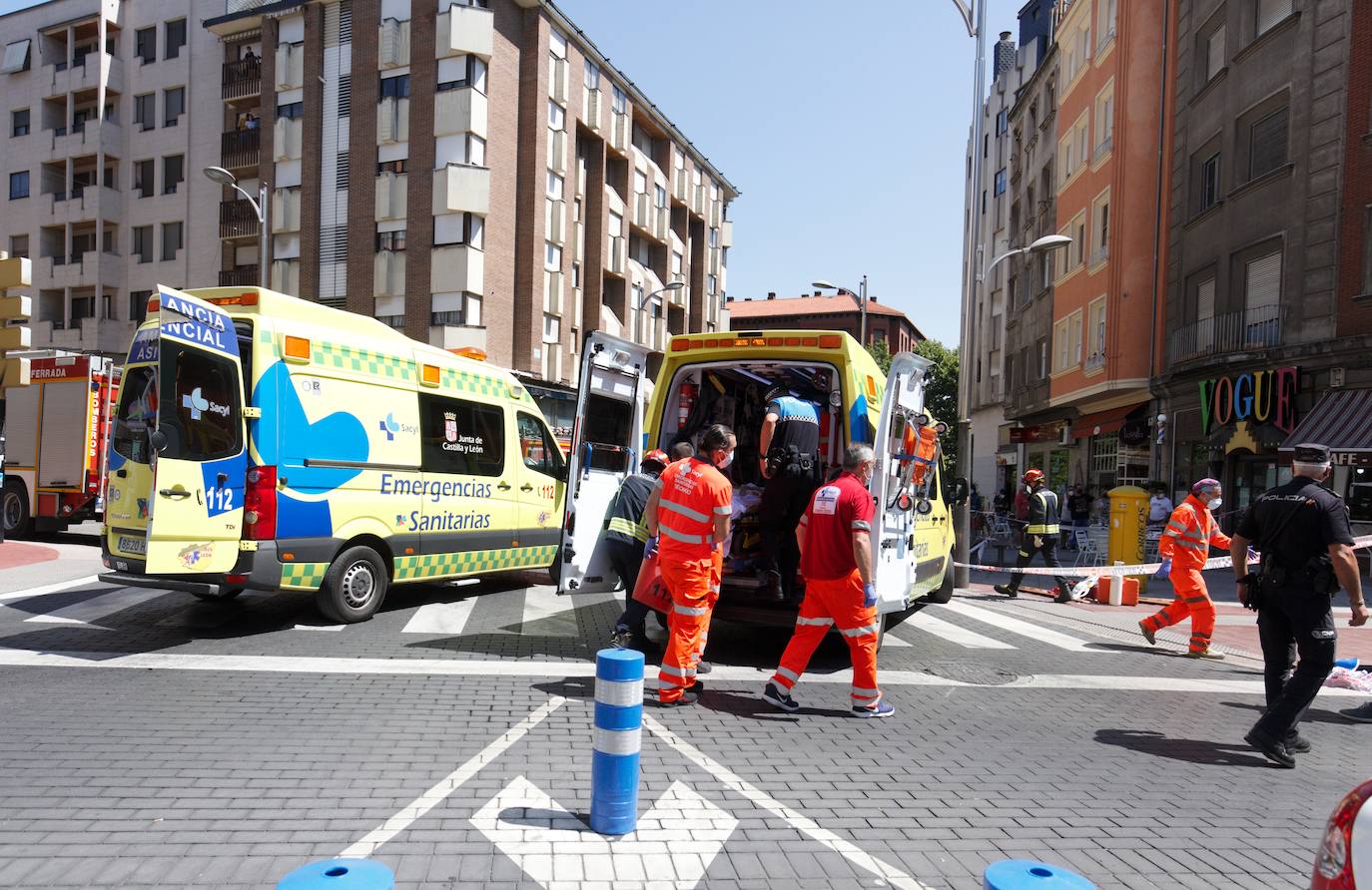 Fotos: Un atropello múltiple en Ponferrada deja una mujer fallecida y cinco heridos