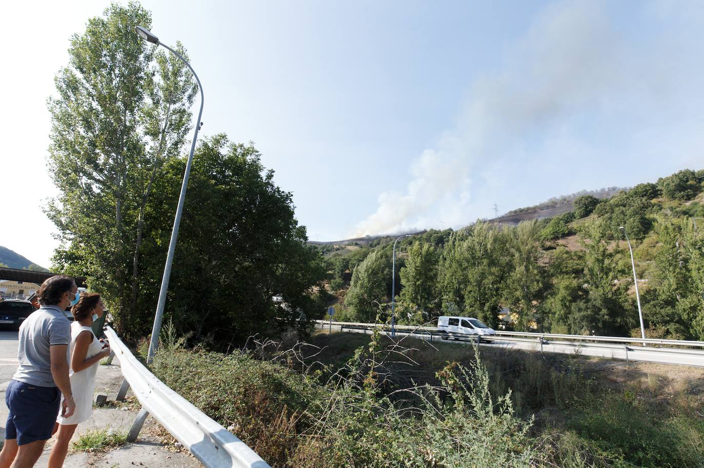 Incendio en la localidad de Trabadelo, León.