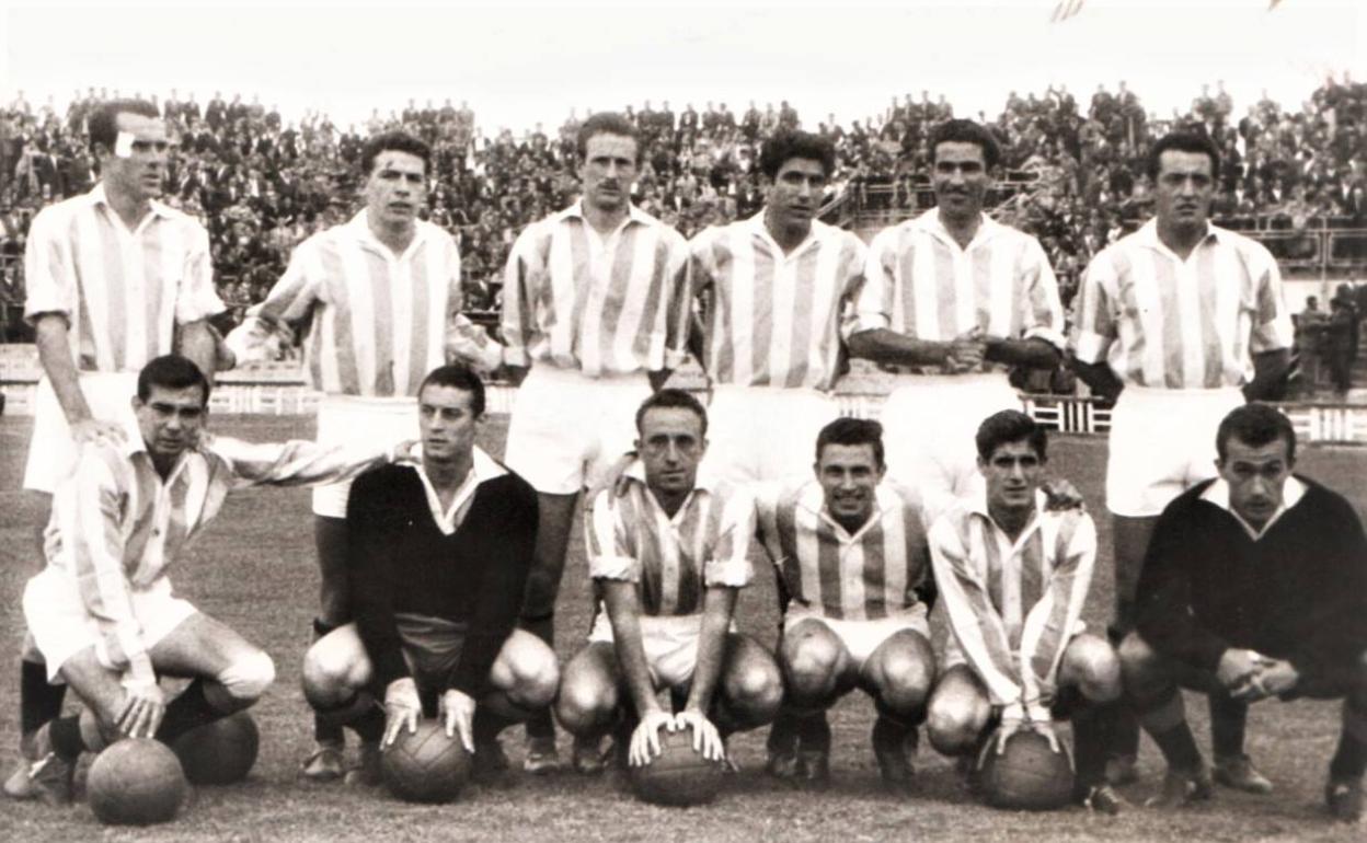 Con estos jugadores batió el Real Valladolid al Zaragoza en la visita del equipo aragonés a Zorrilla el 14 de octubre de 1956. De pie: Badenes, Rodríguez I, Murillo, Matito, Lesmes y Tini. Agachados: Cerdán, Mambrilla, Losco, Pontoni, Rodríguez II y Benegas
