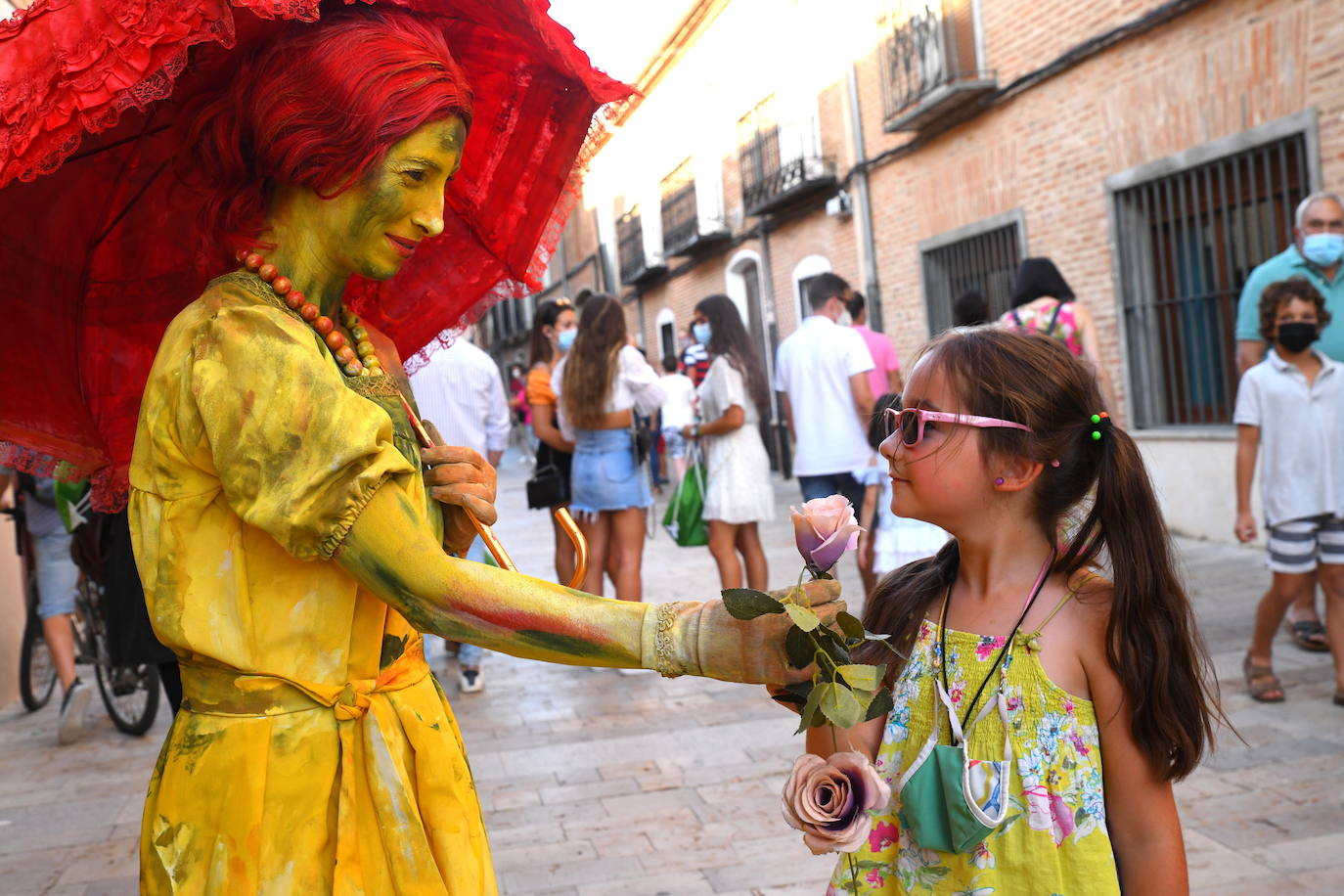 Estatuas humanas en Alaejos.