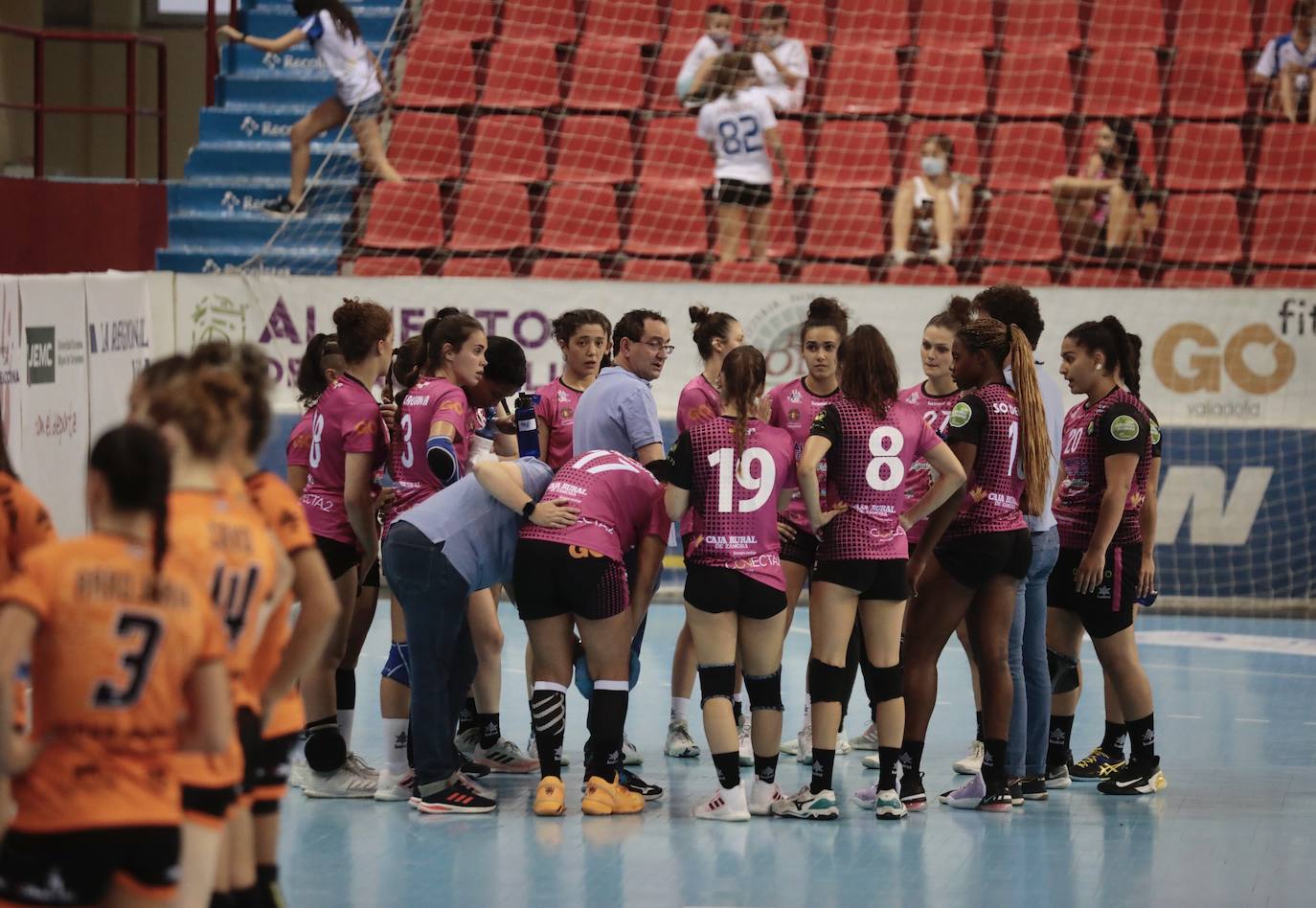 El partido entre el Caja Rural Aula Valladolid en la final de la SummerBAG.