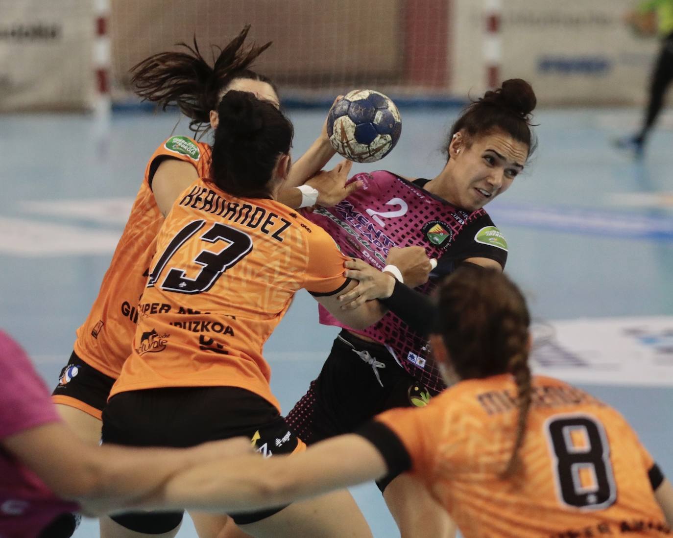 El partido entre el Caja Rural Aula Valladolid en la final de la SummerBAG.