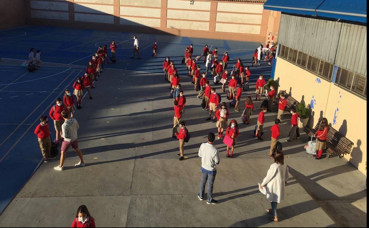 Arranque del curso escolar 2020-2021 en un colegio de Medina del Campo. 