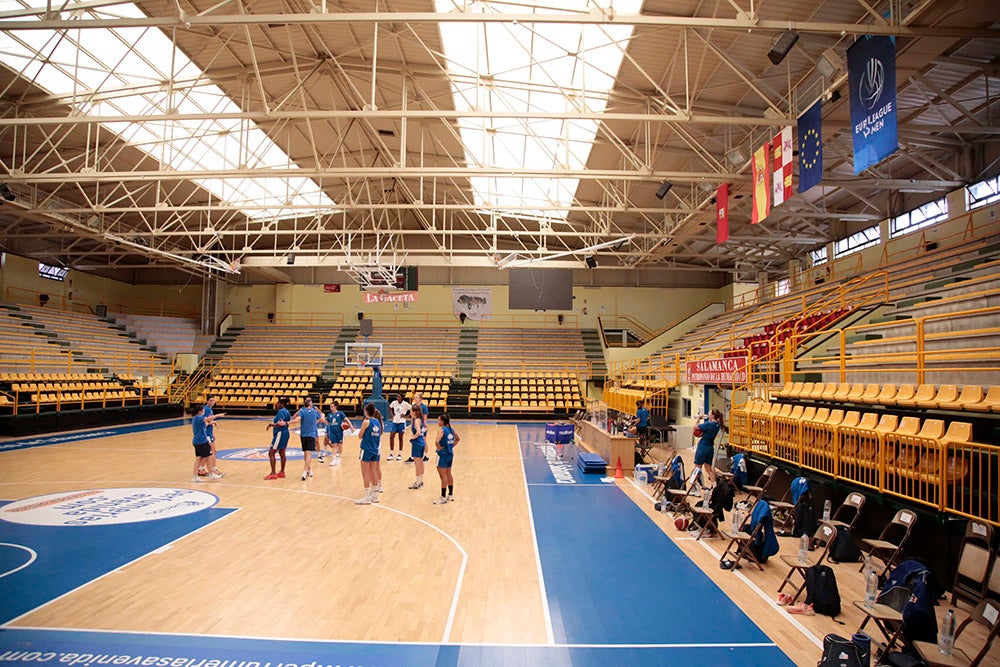 Fotos: Entrenamiento del CB Avenida con las internacionales