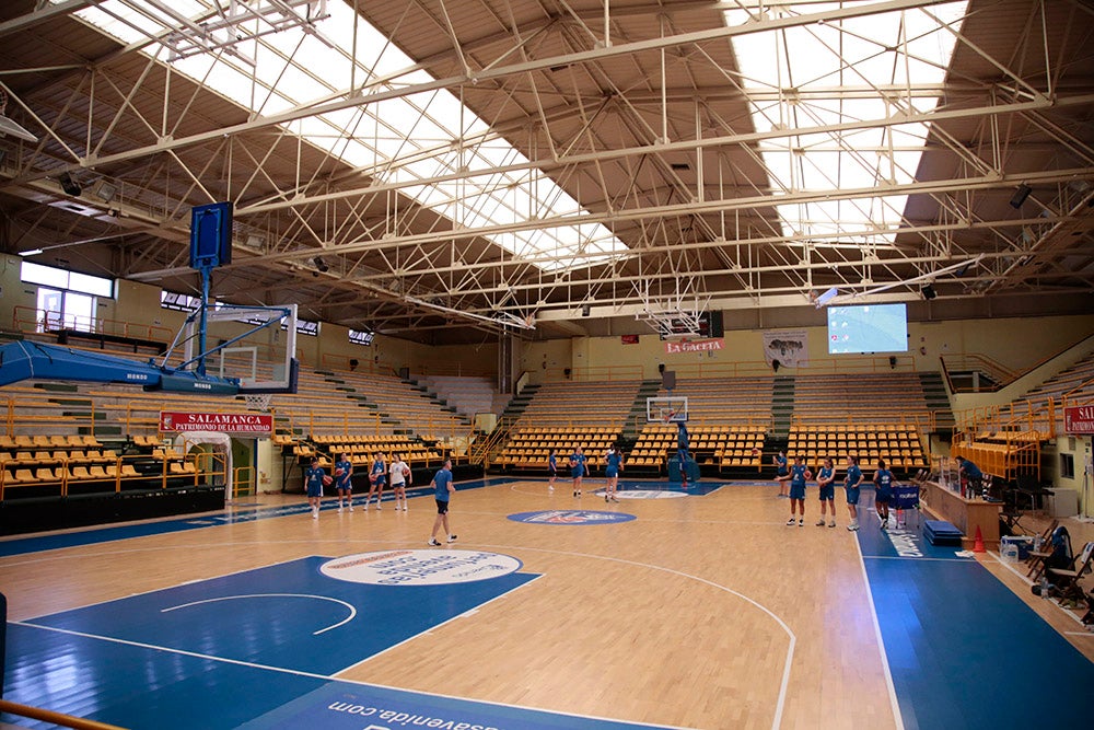 Fotos: Entrenamiento del CB Avenida con las internacionales
