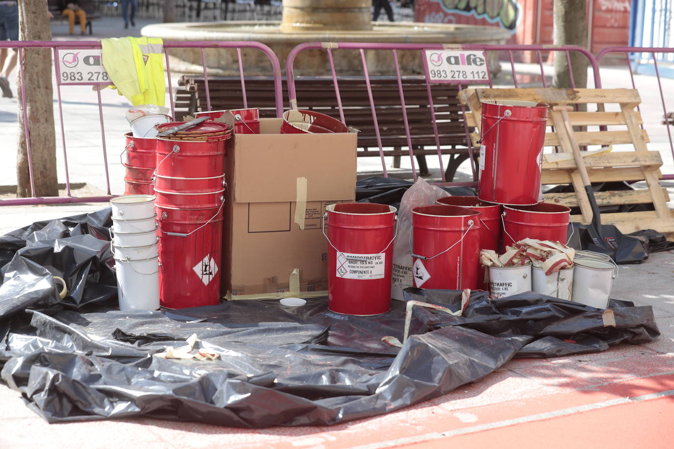 Fotos: Obras de pintado en la calle María de Molina de Valladolid