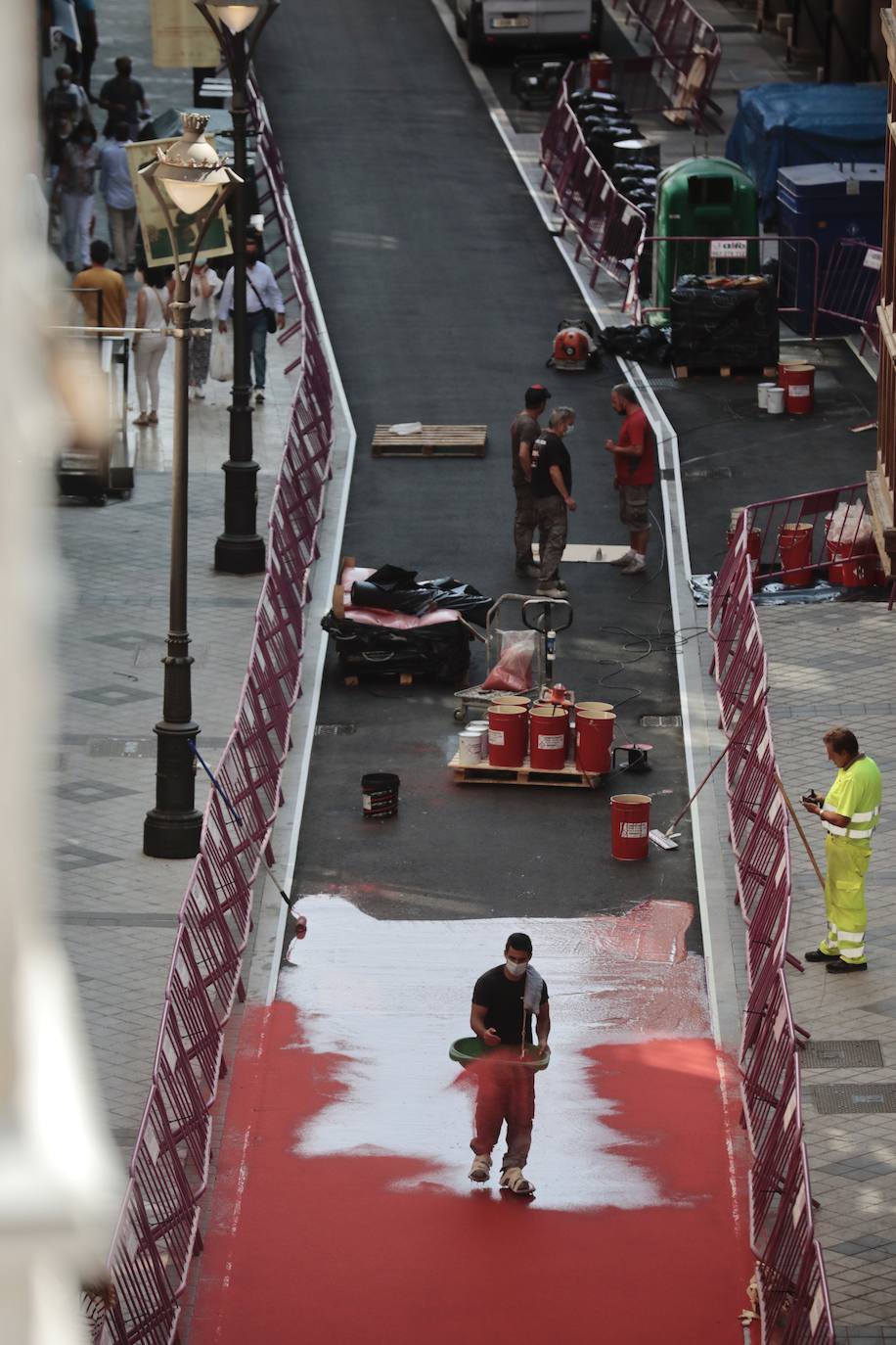 Fotos: Obras de pintado en la calle María de Molina de Valladolid