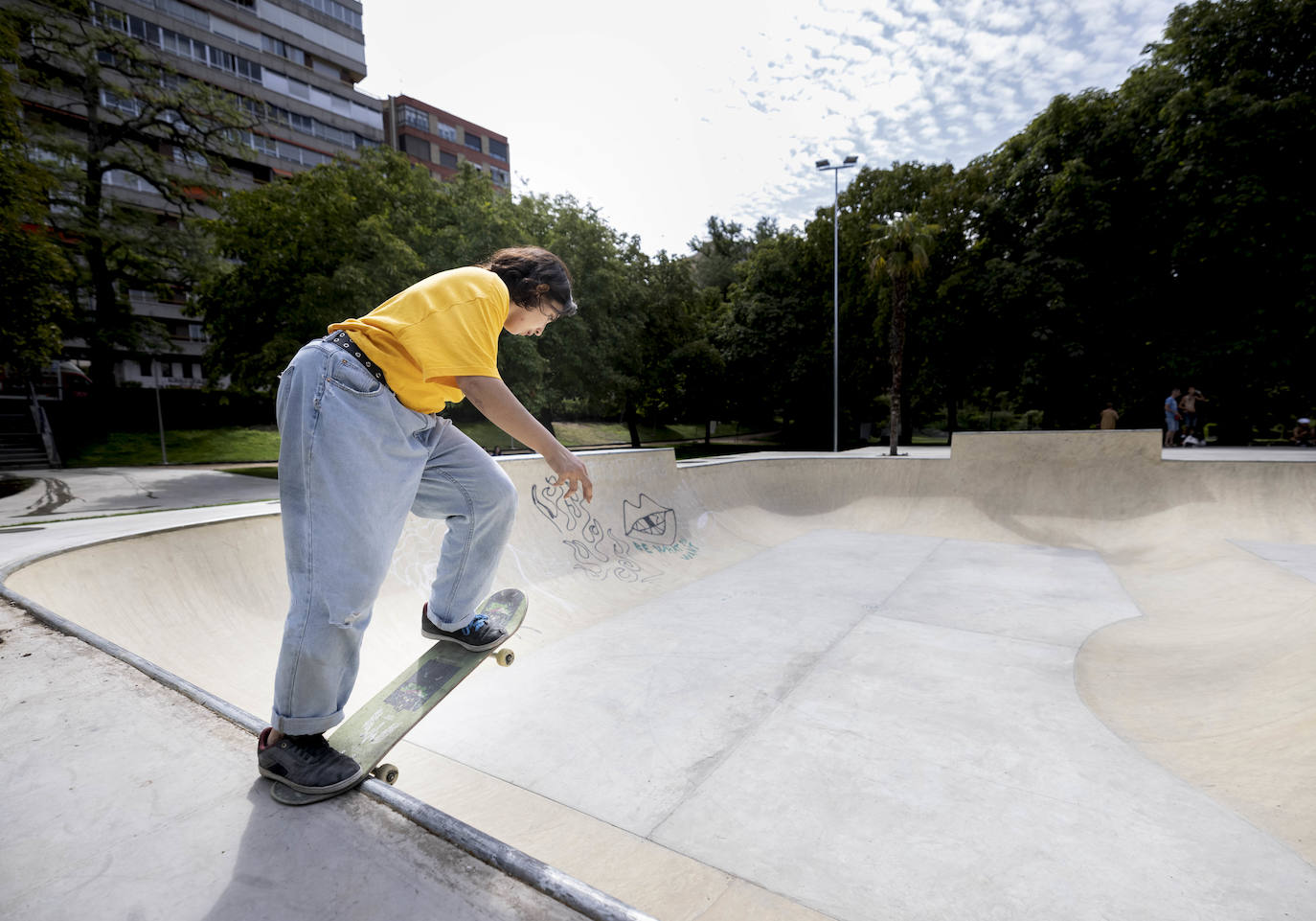 Fotos: Decenas de personas ya utilizan la pista de skate en las Moreras