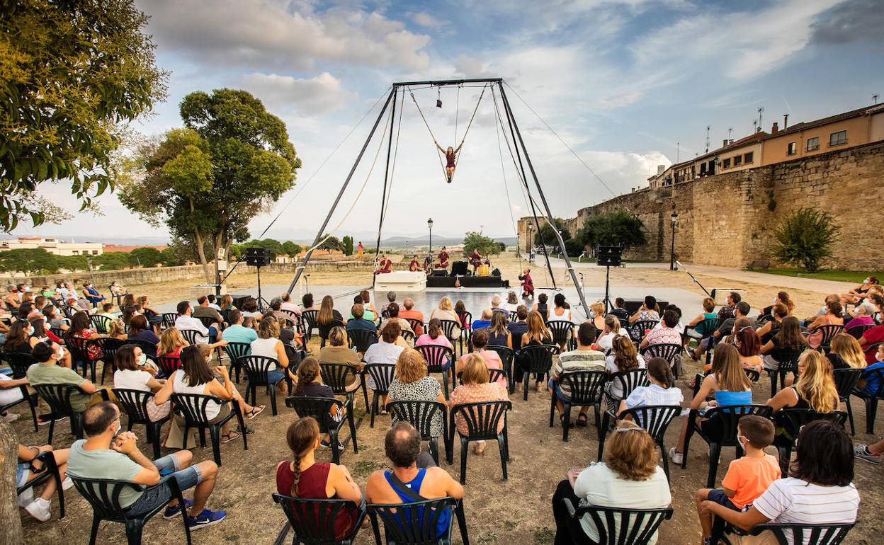 El premio de Mejor Espectáculo de calle recayó en la compañía barcelonesa Col.lectiu TQM por su obra 'VoloV'. 