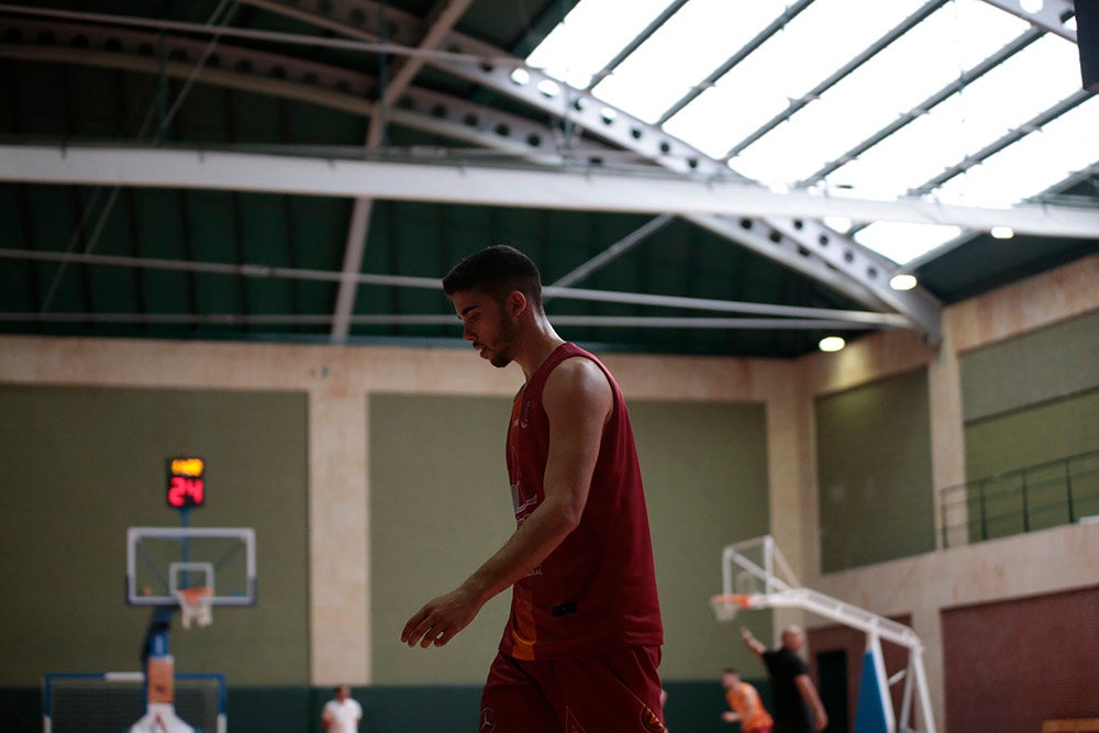 El Aquimisa ya entrena en el pabellón de Carbajosa de la Sagrada 