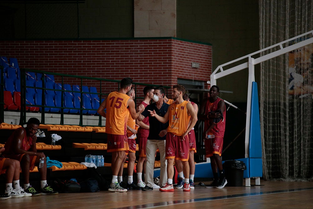 El Aquimisa ya entrena en el pabellón de Carbajosa de la Sagrada 