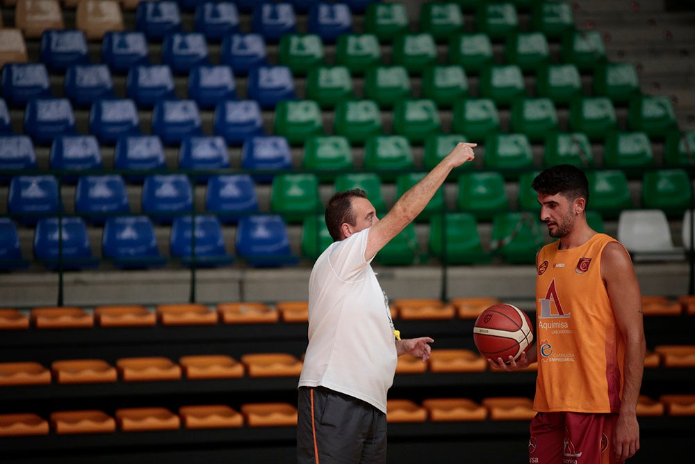 El Aquimisa ya entrena en el pabellón de Carbajosa de la Sagrada 