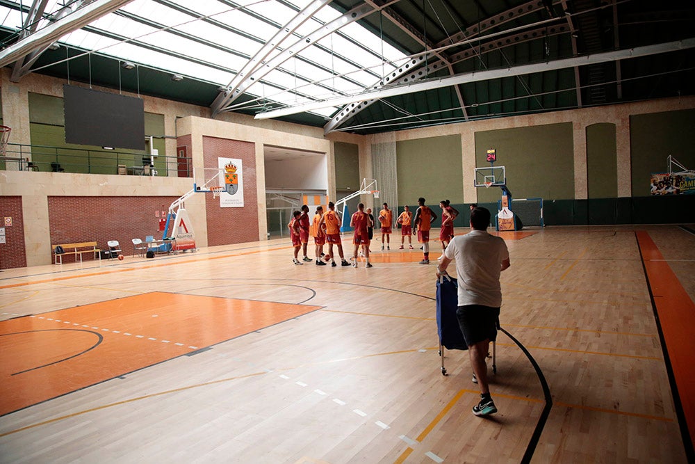 El Aquimisa ya entrena en el pabellón de Carbajosa de la Sagrada 