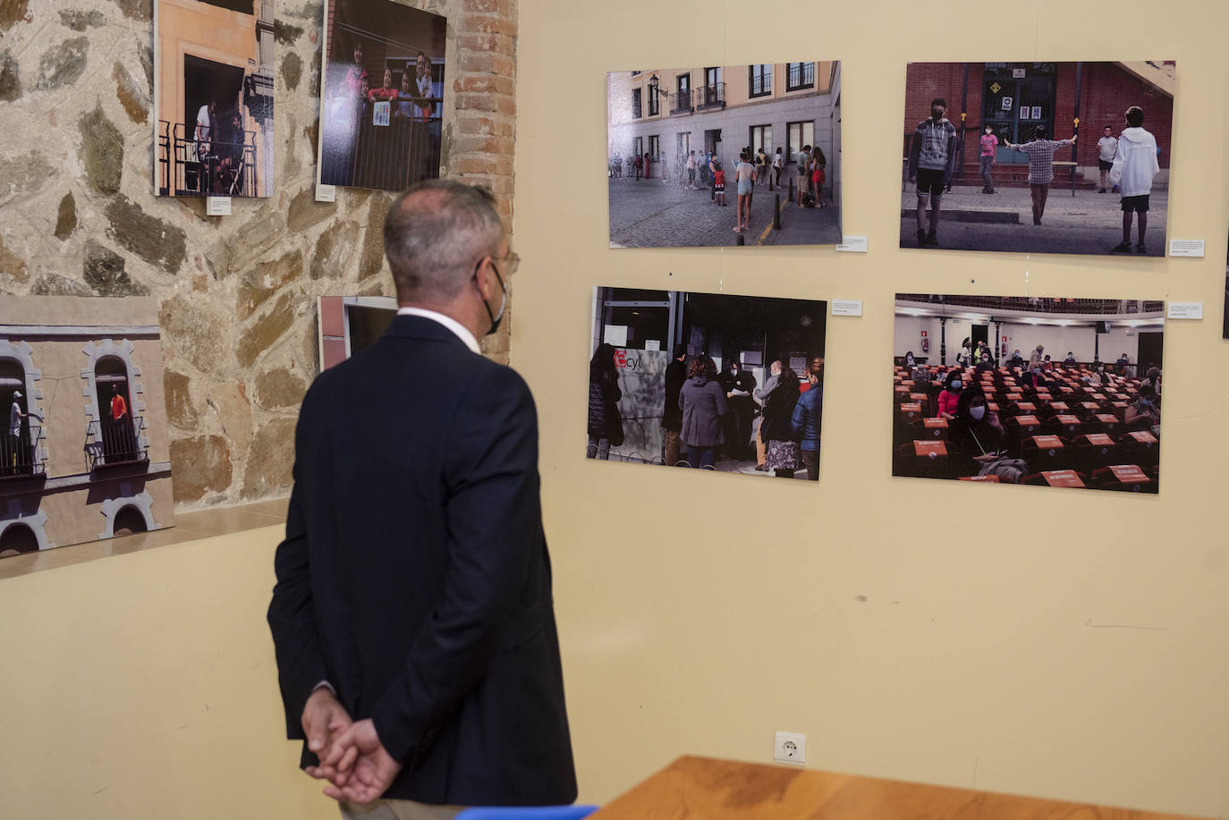 Fotos: La exposición &#039;Un año en imágenes&#039; comienza en Navas de Oro