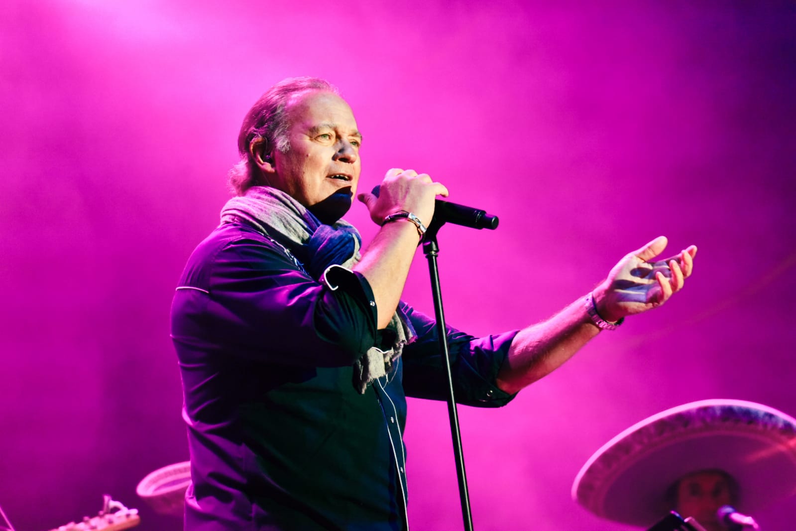 Fotos: Bertín Osborne llena su concierto de Simancas