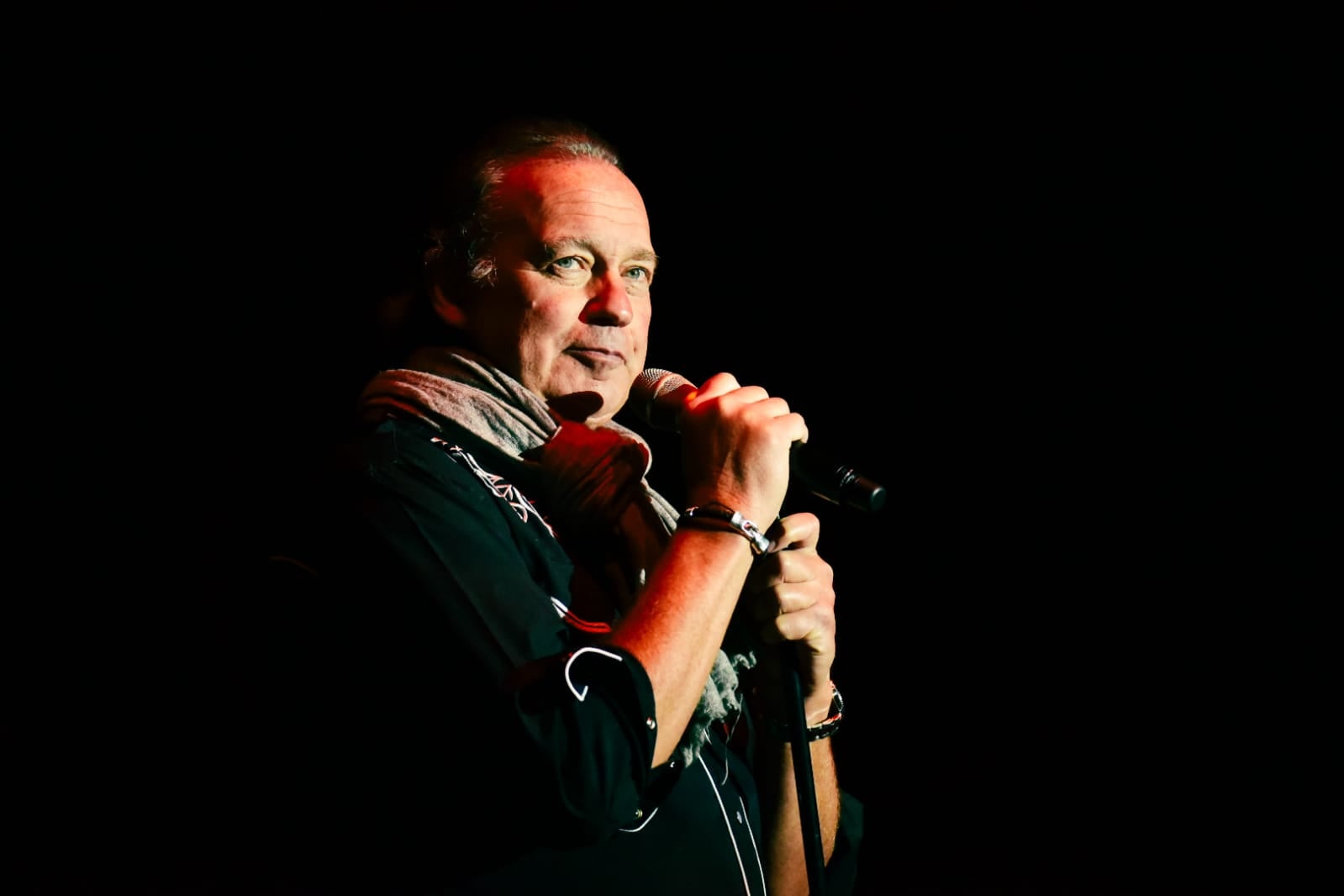 Fotos: Bertín Osborne llena su concierto de Simancas