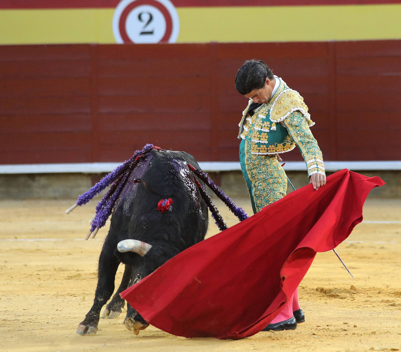 Los toros de Zalduendo estuvieron muy por debajo de los toreros en el festejo que abría el ciclo de San Antolín