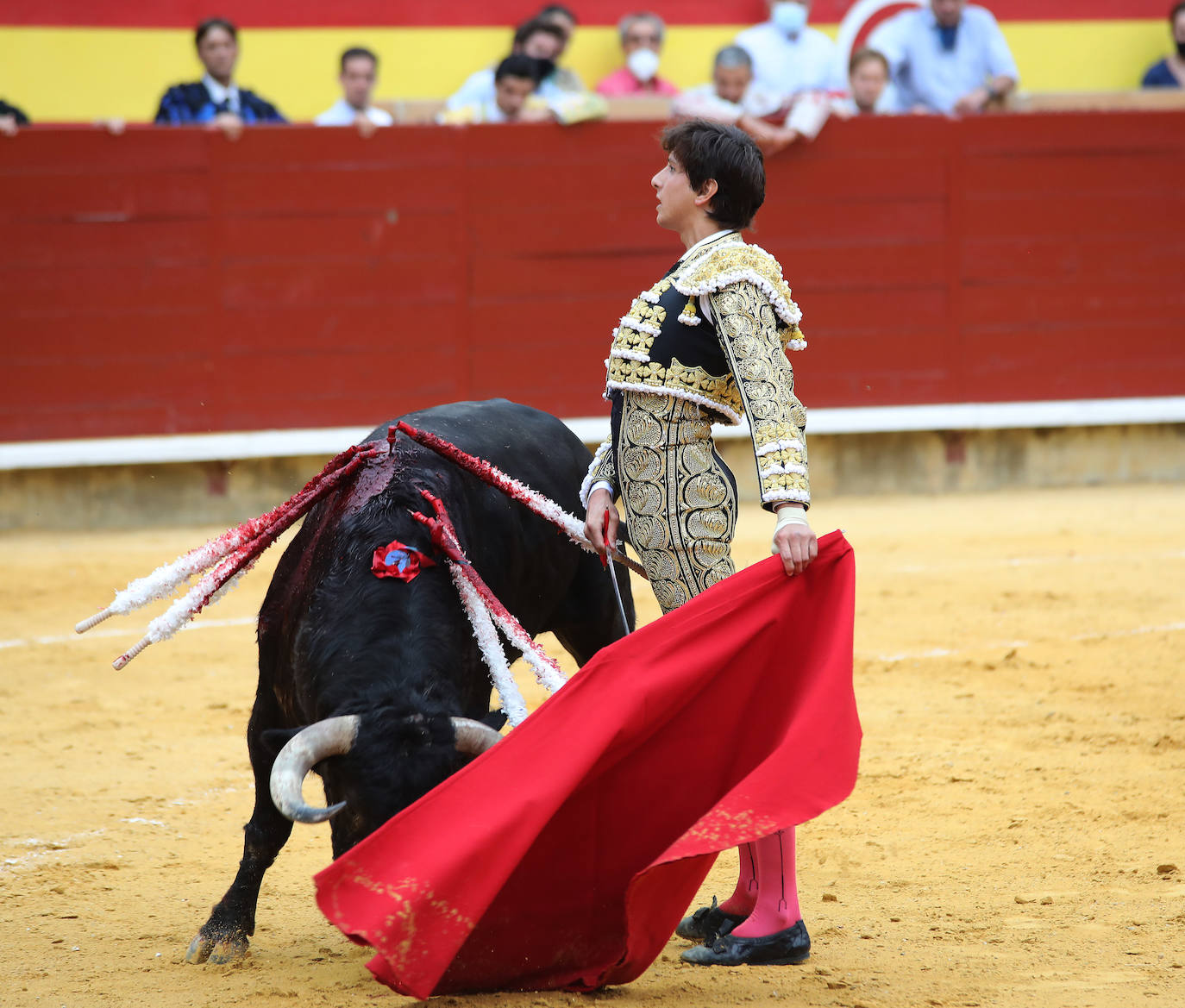 Los toros de Zalduendo estuvieron muy por debajo de los toreros en el festejo que abría el ciclo de San Antolín