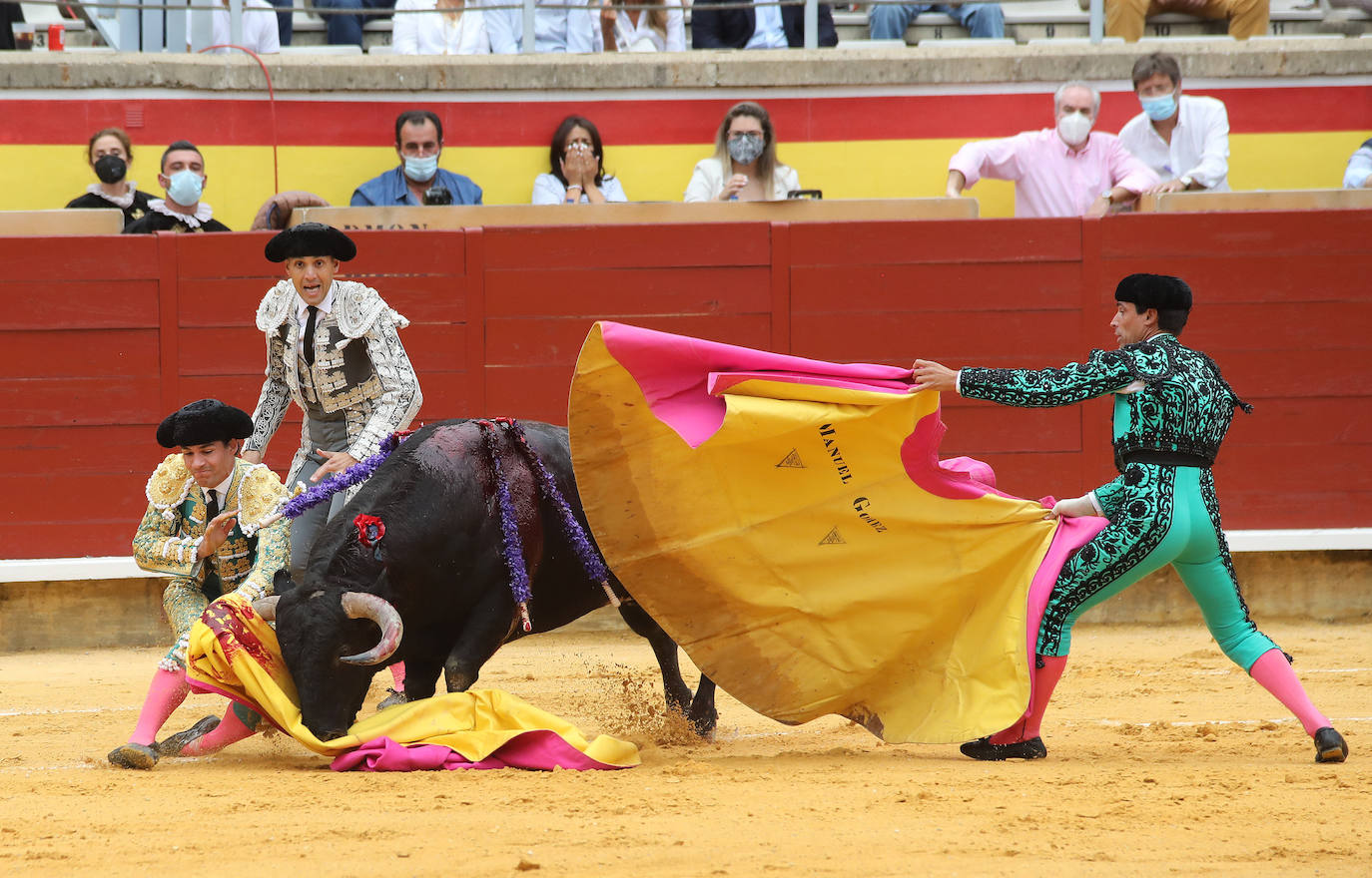 Los toros de Zalduendo estuvieron muy por debajo de los toreros en el festejo que abría el ciclo de San Antolín