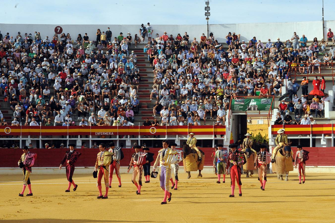 Fotos: Tercera corrida de toros de la feria de Medina del Campo | El ...