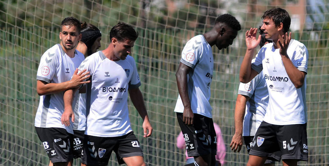 Partido de la Segunda Federación entre Adarve y Gimnastica Segoviana 